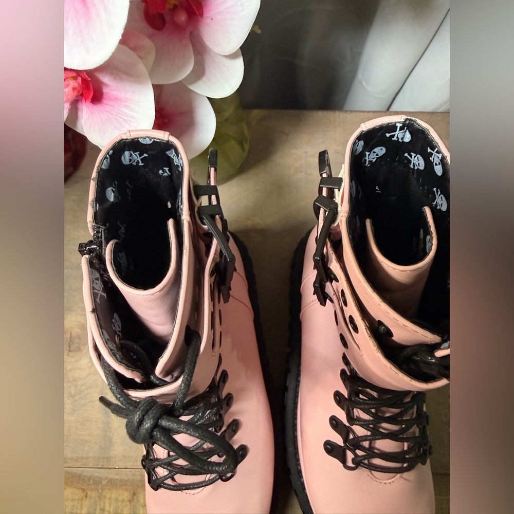 Dolls Kill LAMODA PINK SHOOT MY SHOT CREEPER BOOTS - Picture 4 of 6